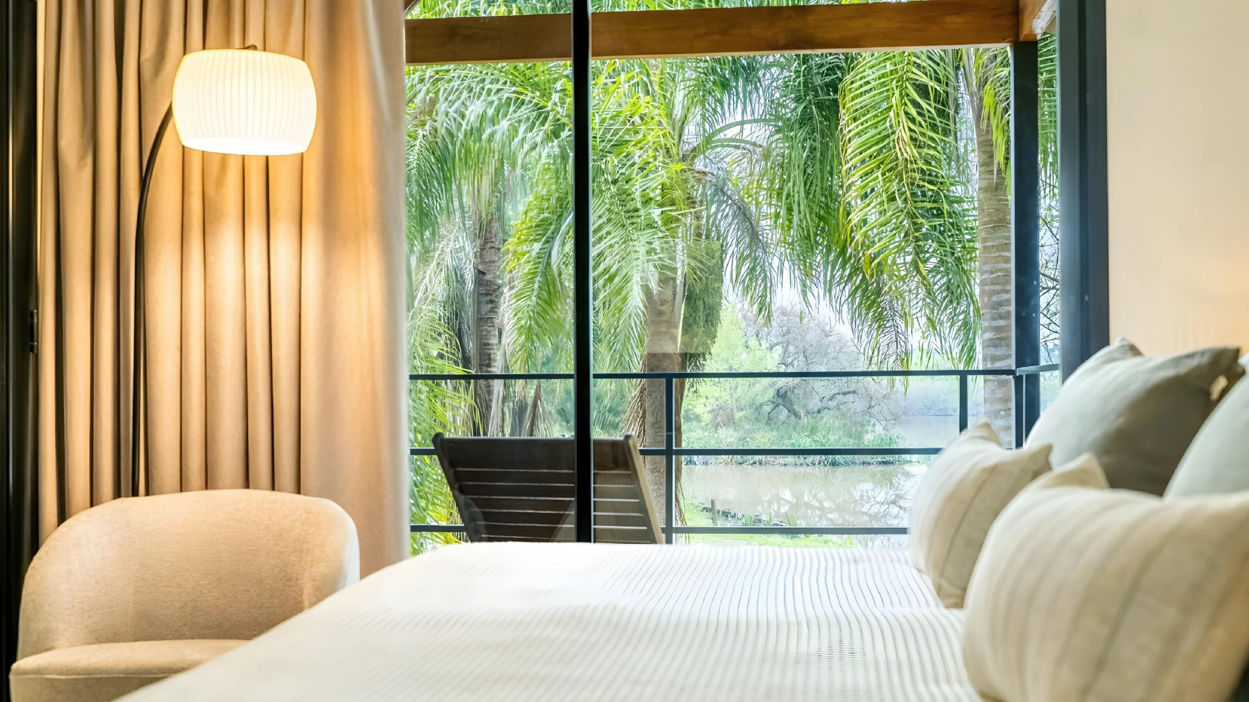 13-Eco-Suites-Habitacion-40m2-Vista-Panoramica-Delta
