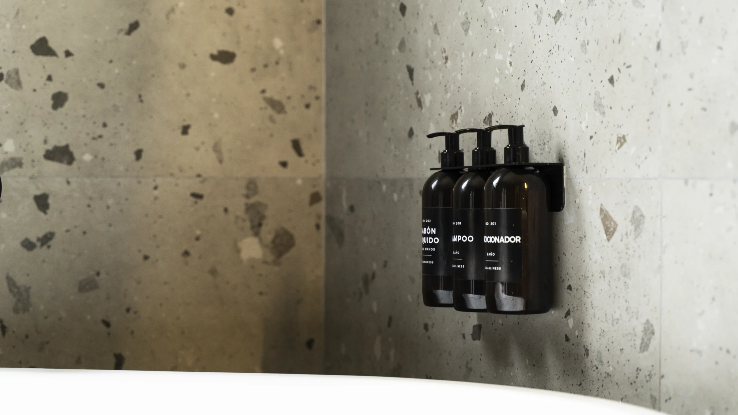 18-Amenities-Biodegradables-Bano-Eco-Suites