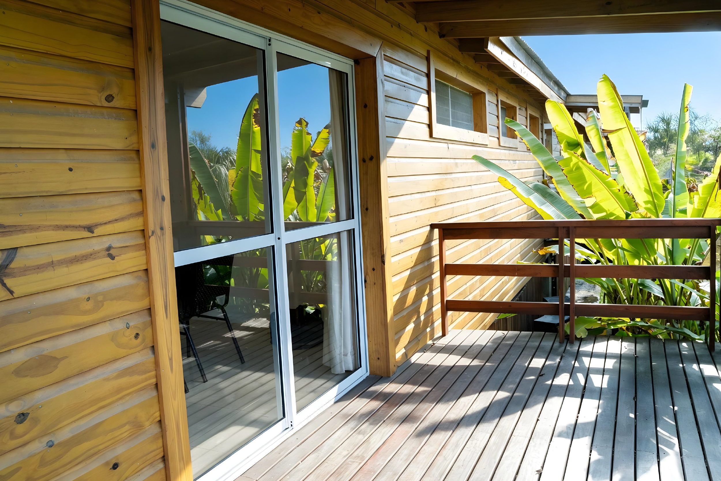 Deck-Exterior-De-Madera-Salon-Refugio-Delta-Eco