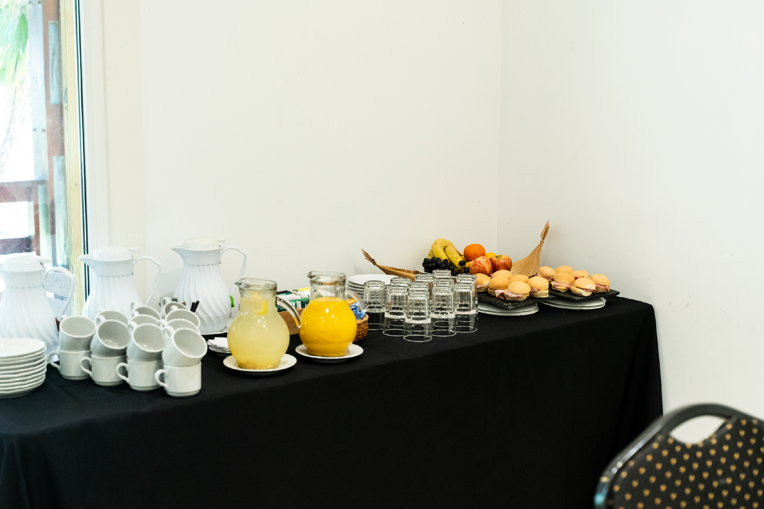Servicio-Coffee-Break-Interior-Salon-Carapachay-Delta-Eco